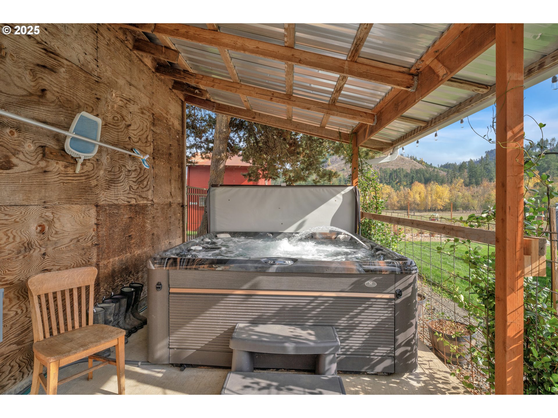 30306 Camas Swale Road Creswell, OR 97426 - Photo 21 of 29