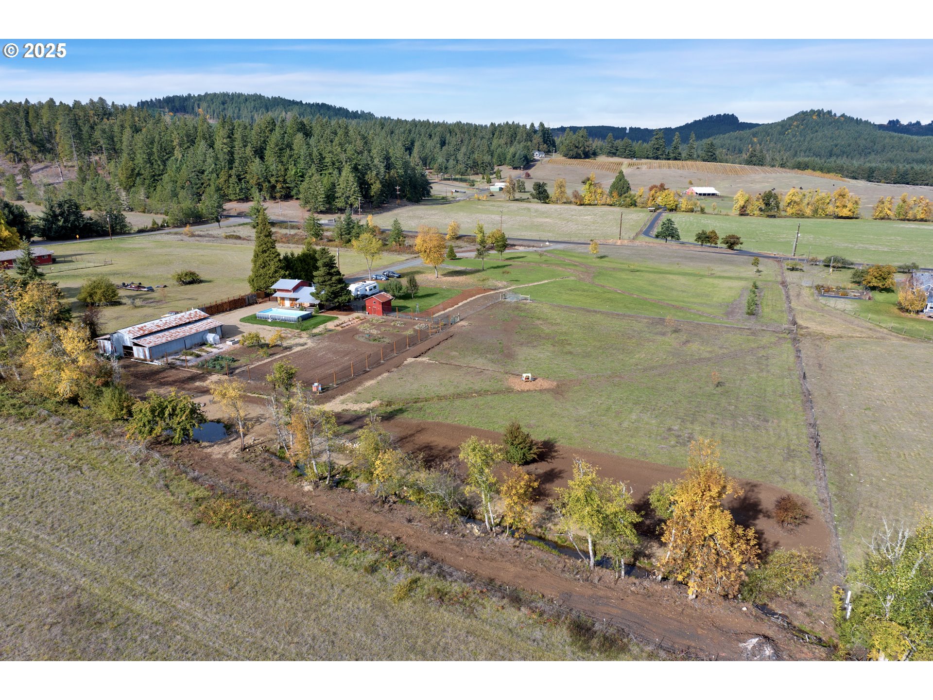 30306 Camas Swale Road Creswell, OR 97426 - Photo 22 of 29