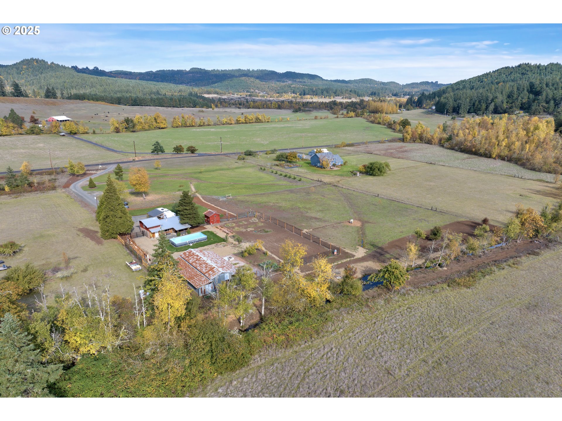 30306 Camas Swale Road Creswell, OR 97426 - Photo 24 of 29