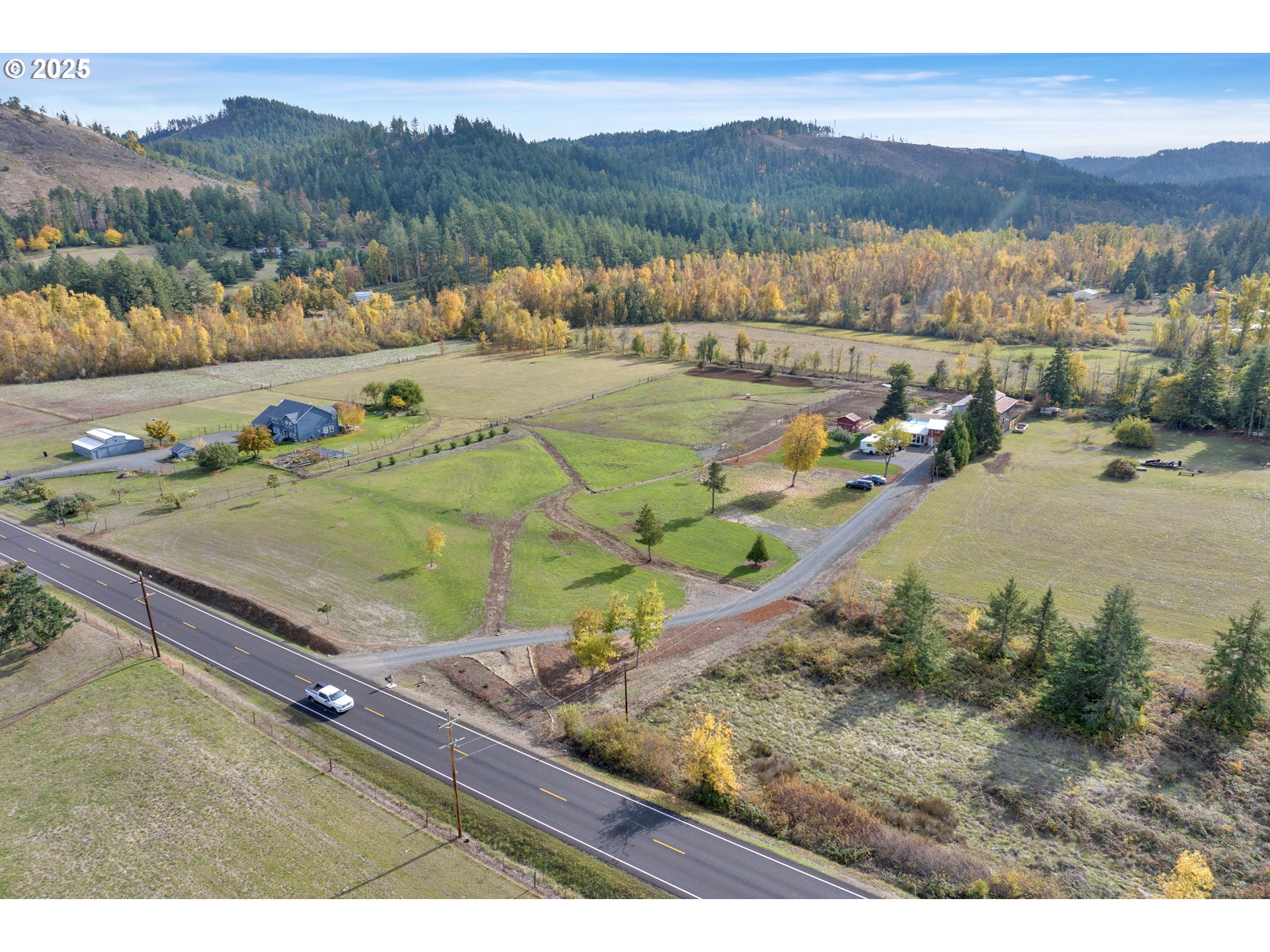 30306 Camas Swale Road Creswell, OR 97426 - Photo 26 of 29