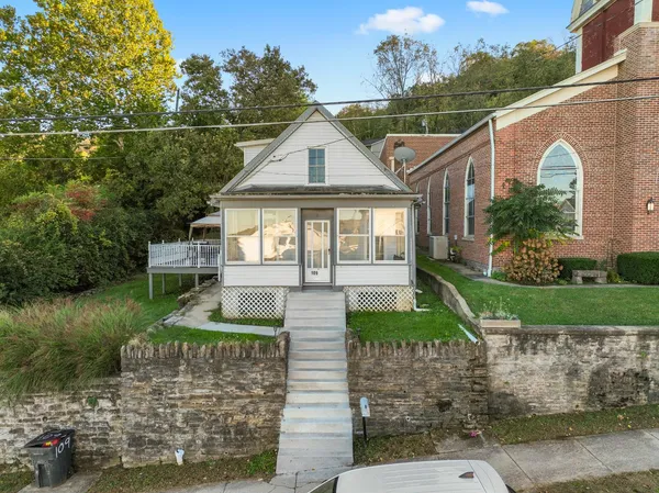 $210,000 | 109 5th Street, Aurora, IN 47001