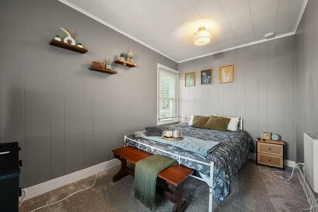 $218,900 | 109 5th Street, Aurora, IN 47001