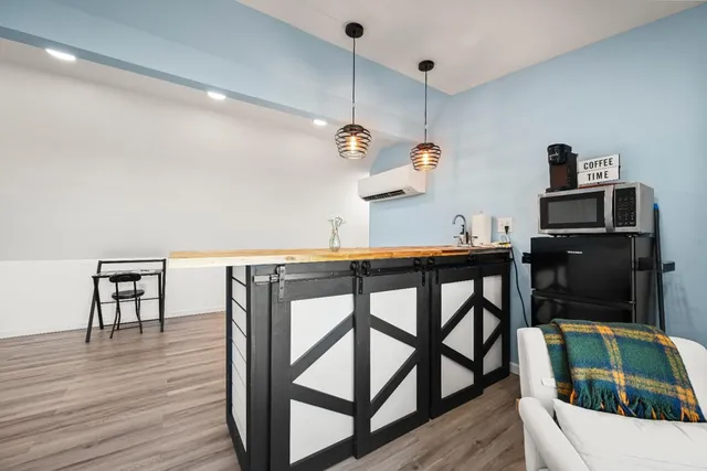 $218,900 | 109 5th Street, Aurora, IN 47001