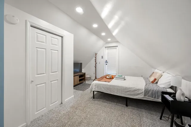 $218,900 | 109 5th Street, Aurora, IN 47001