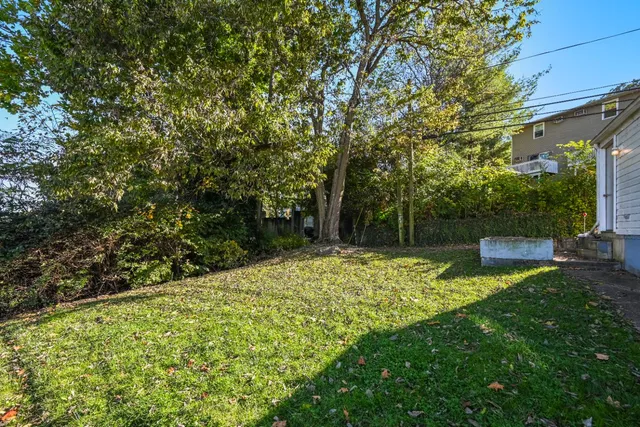 $218,900 | 109 5th Street, Aurora, IN 47001