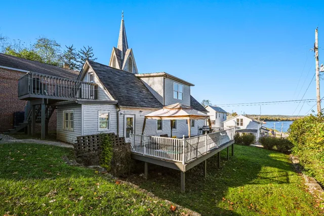 $218,900 | 109 5th Street, Aurora, IN 47001