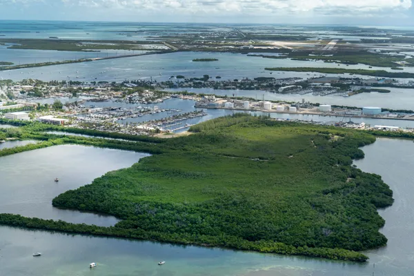 $6,499,000 | 7200 5th Street, Key West, FL 33040