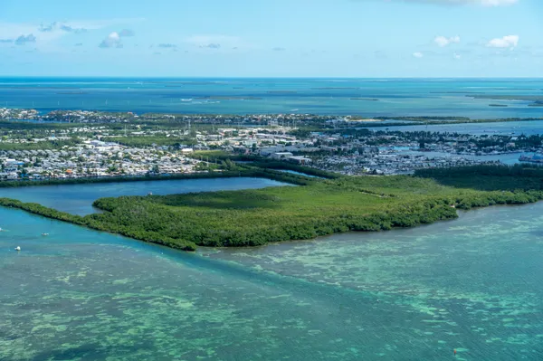 $6,499,000 | 7200 5th Street, Key West, FL 33040