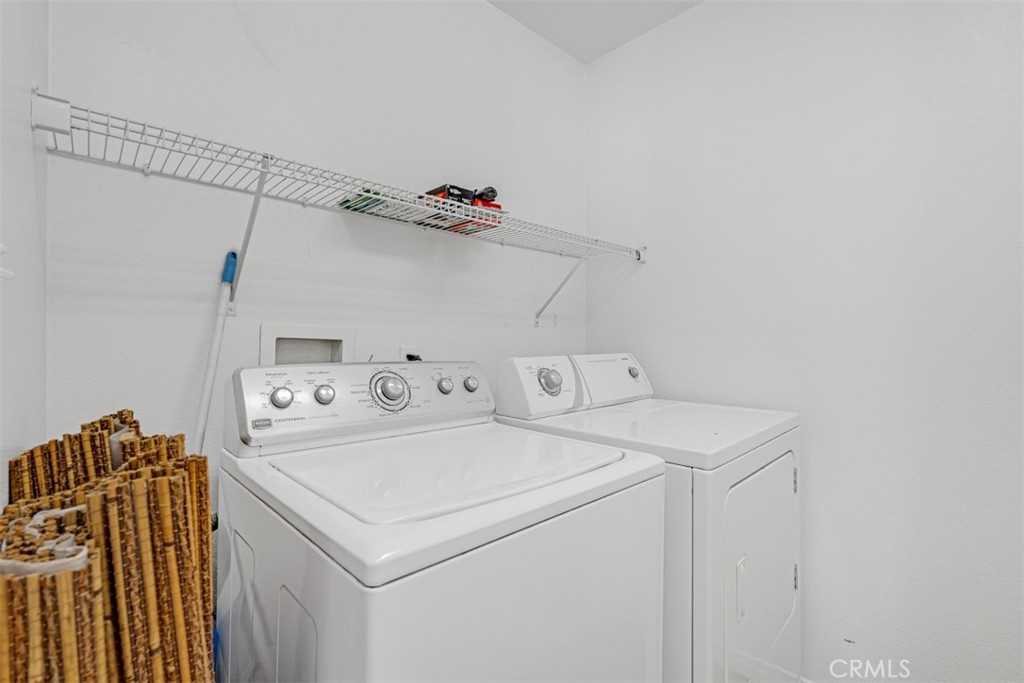 3377 Drome Lane Riverside, CA 92503 - Photo 25 of 42 Indoor upstairs laundry, washer and dryer included!