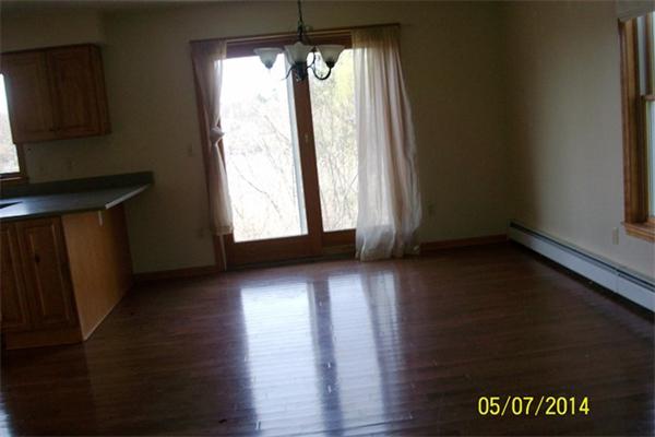 306 R Main Street Clinton, MA 01510 - Photo 6 of 10 Gallery Image 6