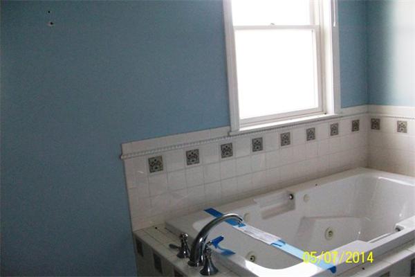 306 R Main Street Clinton, MA 01510 - Photo 8 of 10 Gallery Image 8