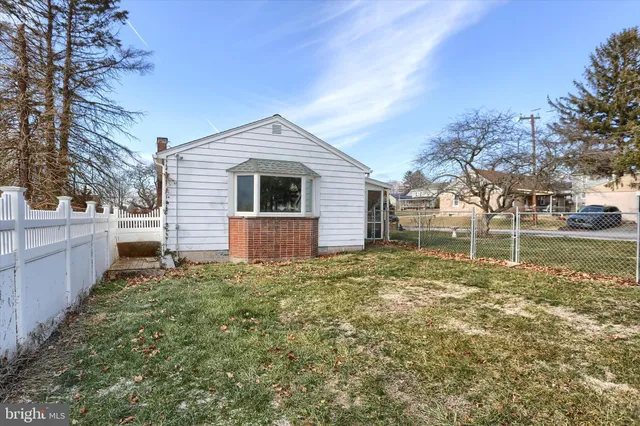 $259,900 | 302 Park Road, Valley View, PA 17983