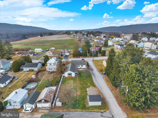 $259,900 | 302 Park Road, Valley View, PA 17983