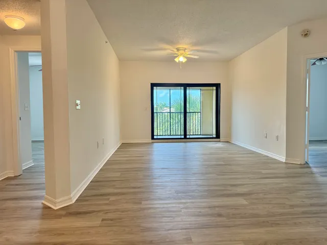 $349,900 | 2725 Anzio Court, Unit 304, Palm Beach Gardens, FL 33410