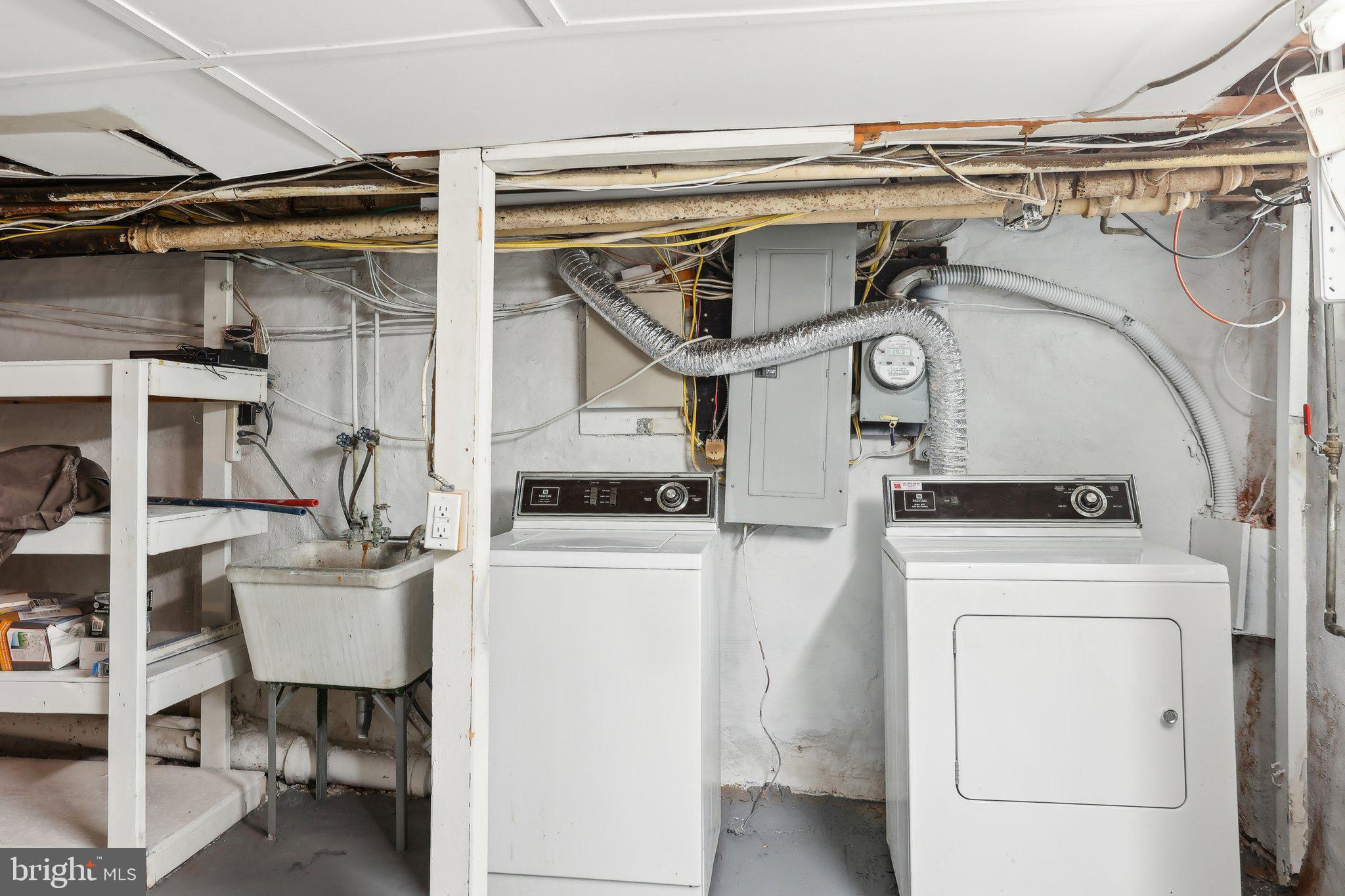 321 South Smedley Street Philadelphia, PA 19103 - Photo 36 of 39 a view of storage and utility room with washer and dryer