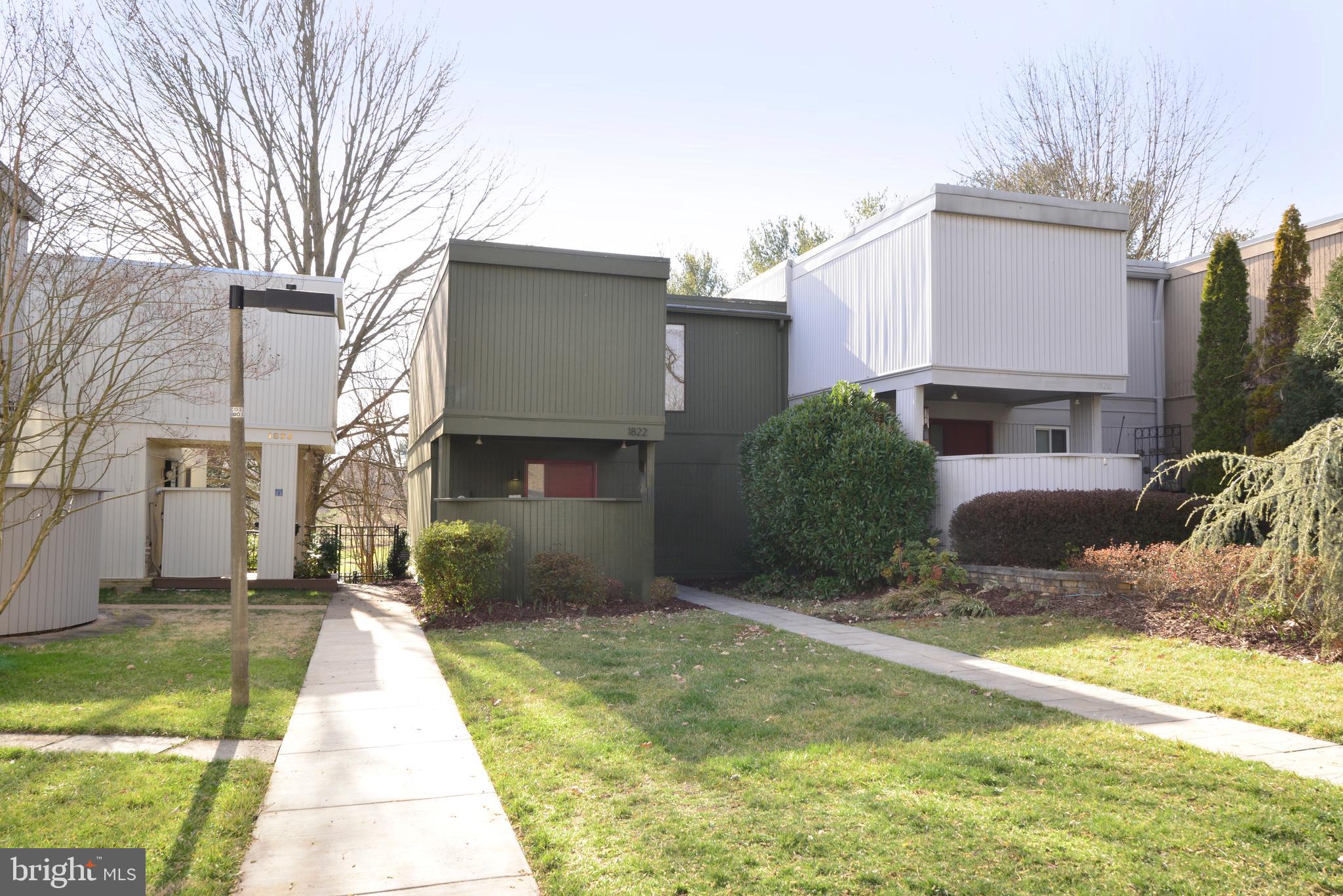 1822 North Shore Court Reston, VA 20190 - Photo 1 of 46 Gallery Image 1