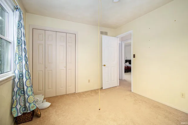 $274,900 | 11249 Hemlock Drive, Osceola, IN 46561