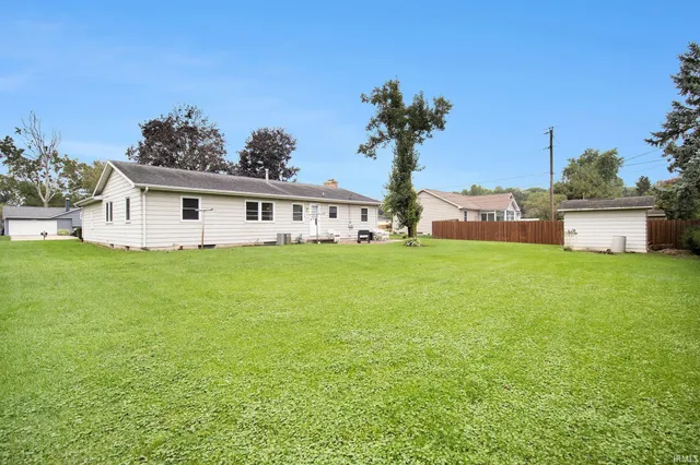 $274,900 | 11249 Hemlock Drive, Osceola, IN 46561