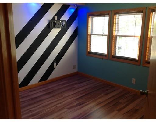 39 Rimmon Avenue Springfield, MA 01107 - Photo 8 of 19