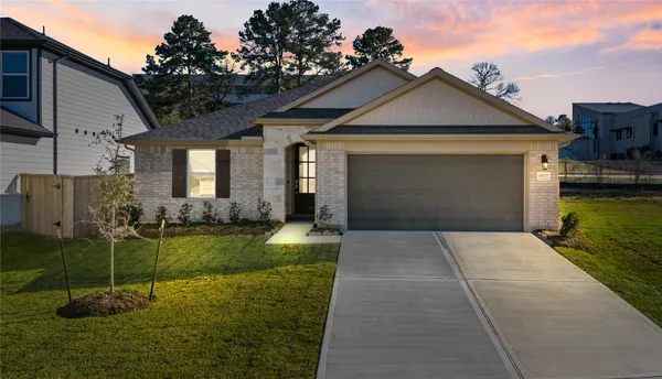 $309,879 | 19737 Flag Vw Drive, Montgomery, TX 77316