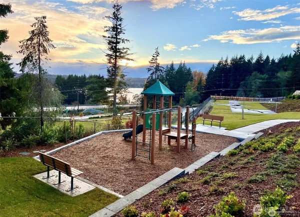 $949,990 | 2025 Northeast Norseman Way, Poulsbo, WA 98370
