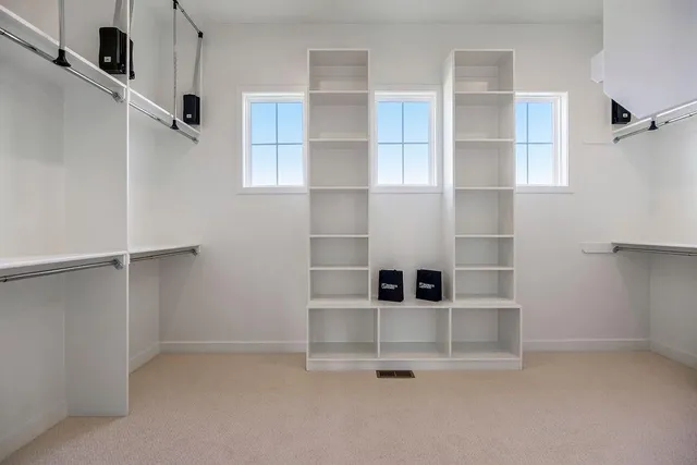 $767,454 | 15582 West 168th Place, Olathe, KS 66062