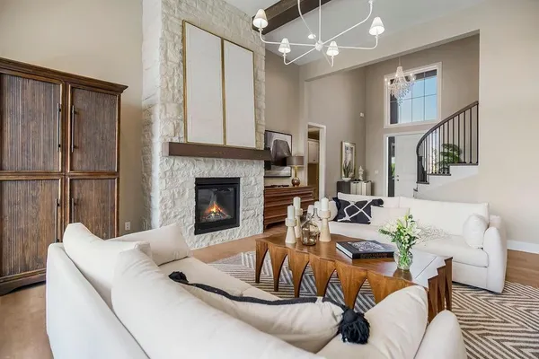 $767,454 | 15582 West 168th Place, Olathe, KS 66062