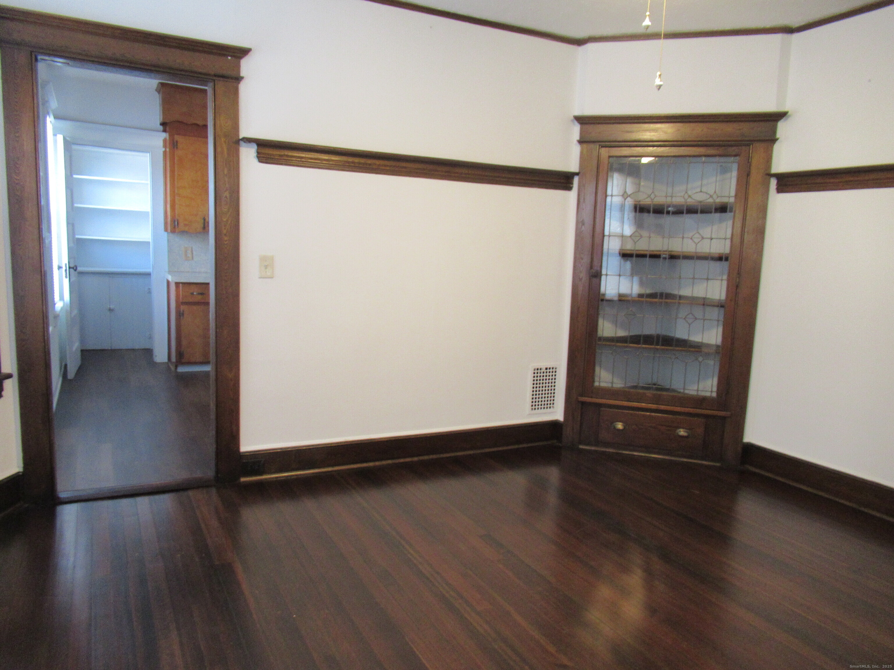 53 Eaton Street Bridgeport, CT 06604 - Photo 12 of 26