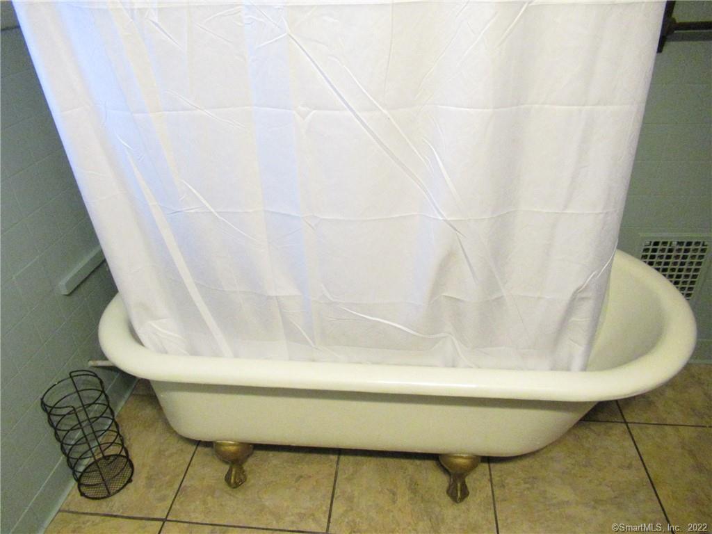 53 Eaton Street Bridgeport, CT 06604 - Photo 23 of 26