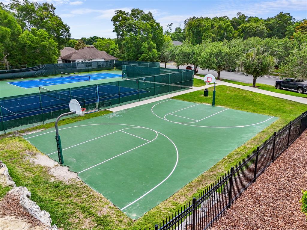 8693 Southwest 76th Place Gainesville, FL 32608 - Photo 34 of 36