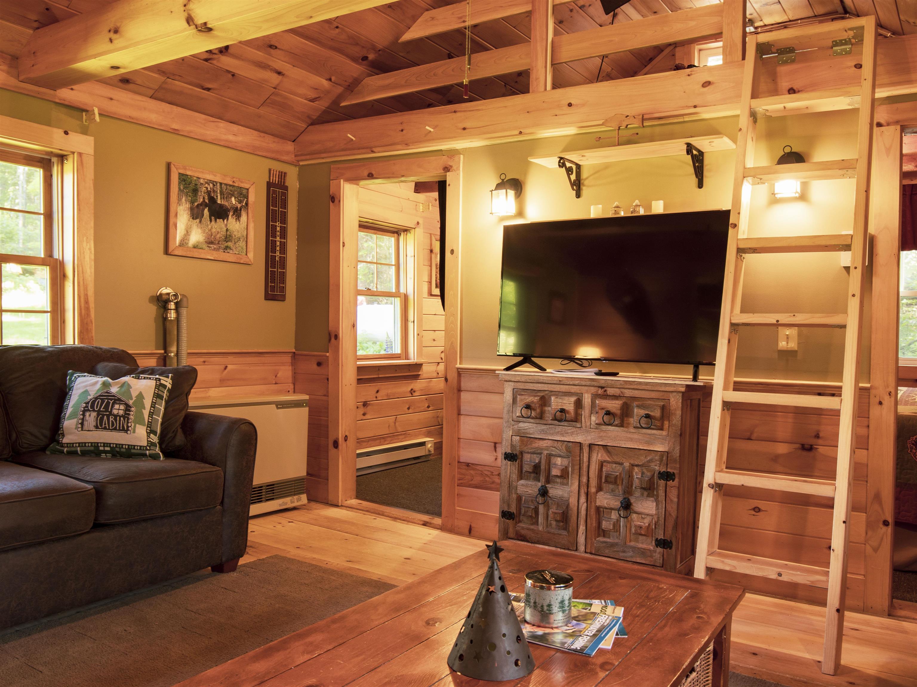 467 Hill Road Pittsburg, NH 03592 - Photo 16 of 40 Gallery Image 16