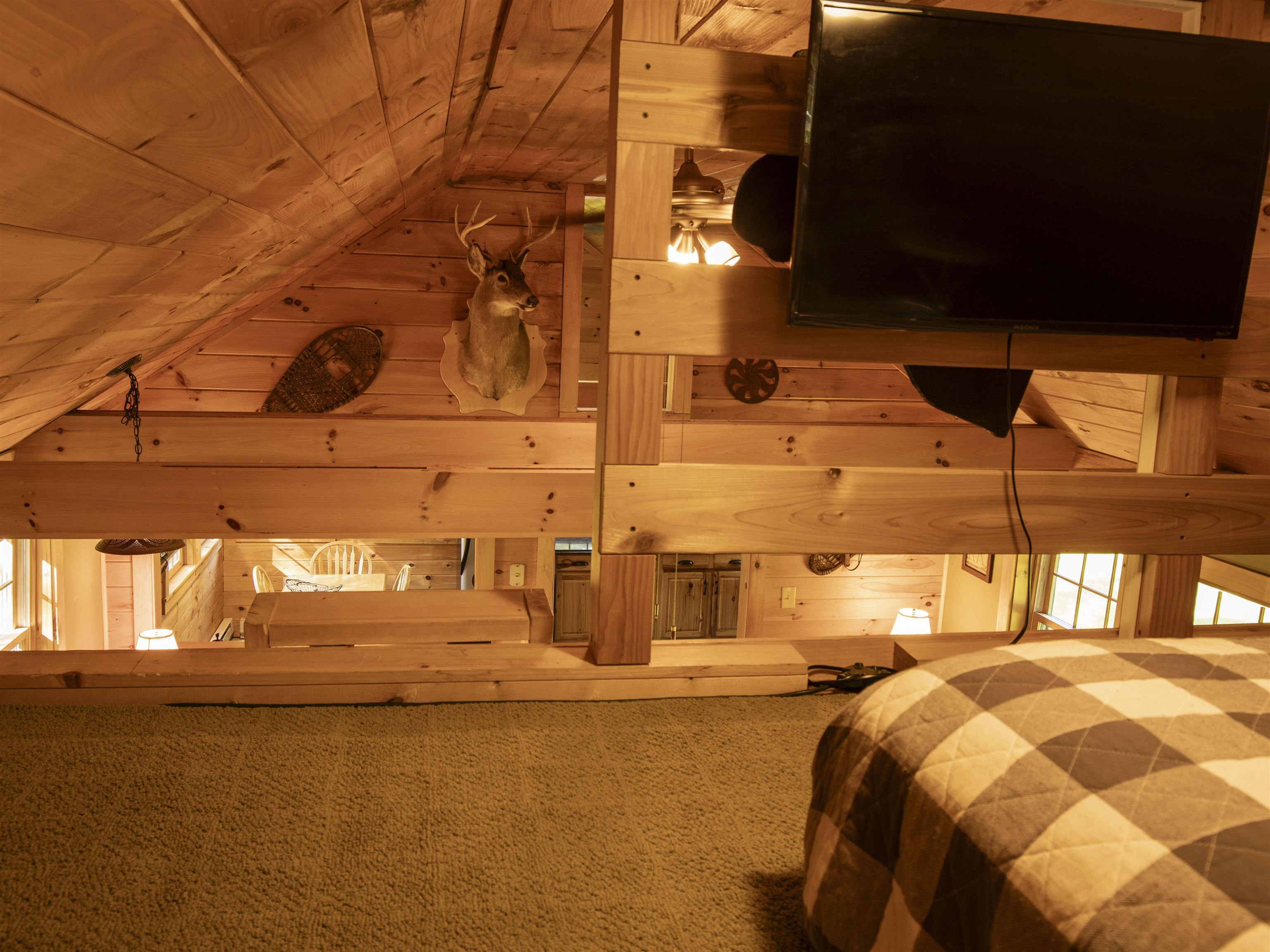467 Hill Road Pittsburg, NH 03592 - Photo 23 of 40 Gallery Image 23