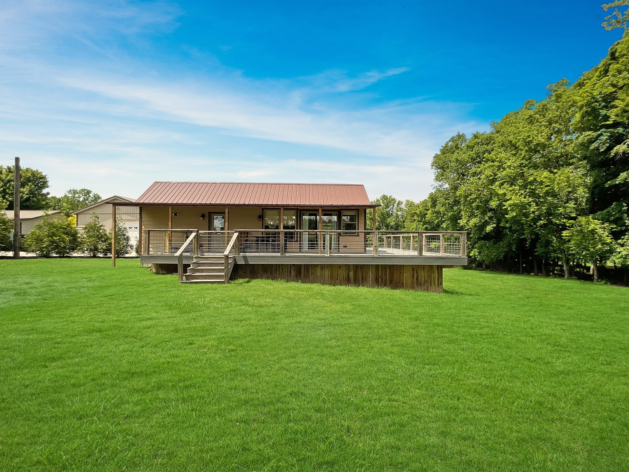 836 Prizer Point Road Cadiz, KY 42211 - Photo 75 of 82 a view of a house with a big yard