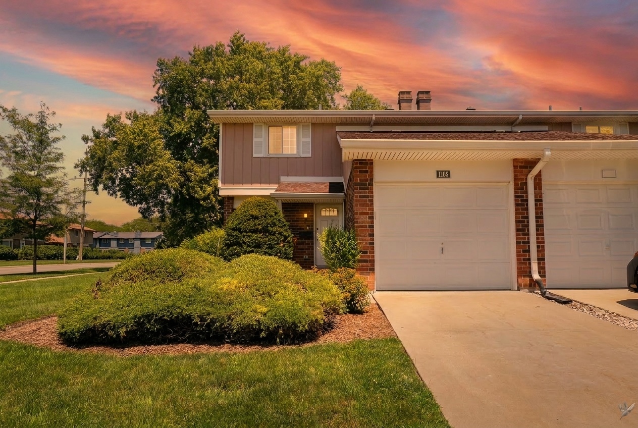 1105 Rhodes Court Wheaton, IL 60189 - Photo 3 of 26
