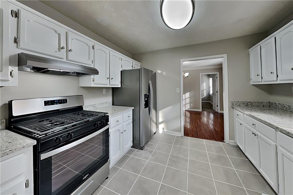 4505 Laurie Lane Southwest Powder Springs, GA 30127 - Photo 5 of 24