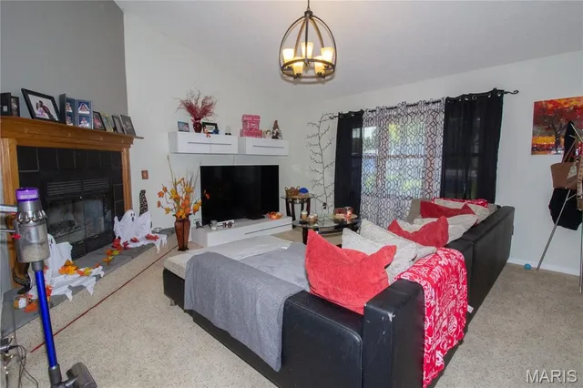 $292,000 | 22130 County Road 17-745, Waynesville, MO 65583