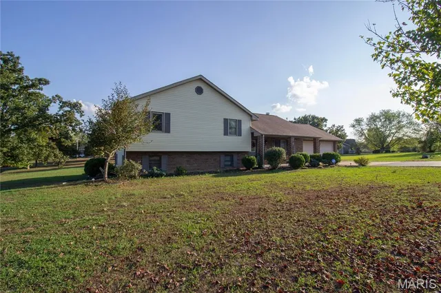 $292,000 | 22130 County Road 17-745, Waynesville, MO 65583