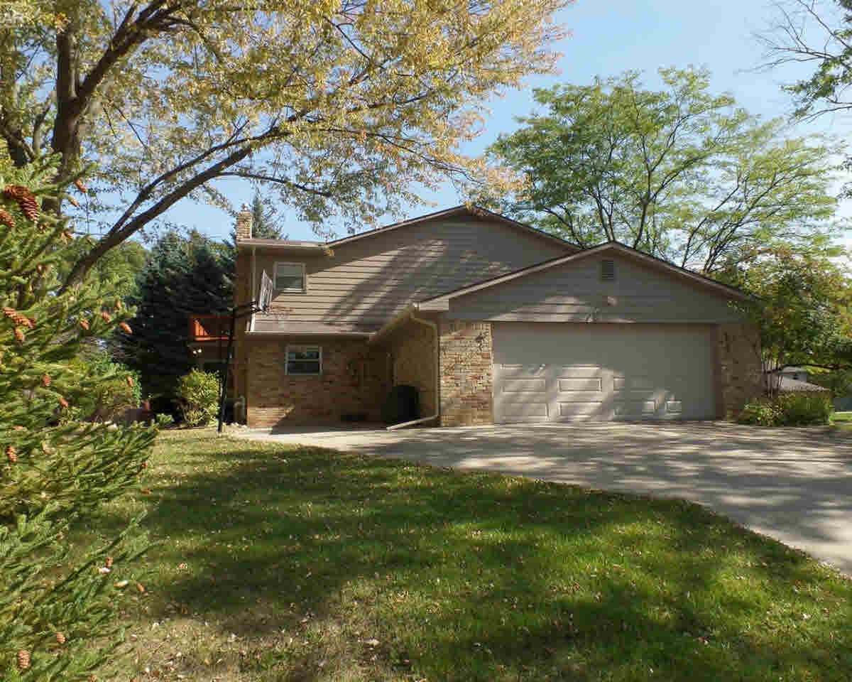 6305 Kings Pointe Road Grand Blanc, MI 48439 - Photo 5 of 49 21363173-4.JPG