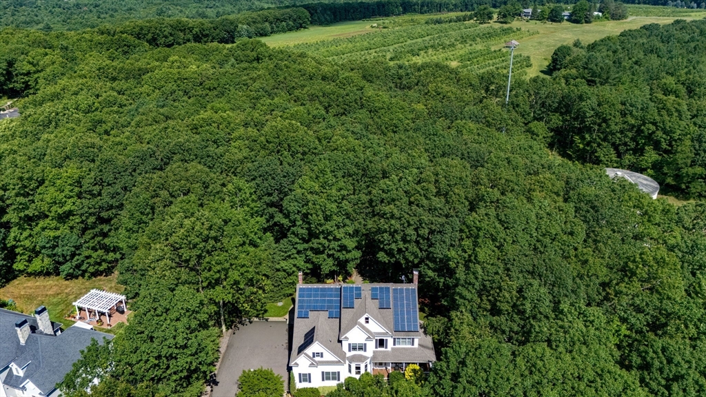 22 Rhodes Drive Wrentham, MA 02093 - Photo 3 of 42