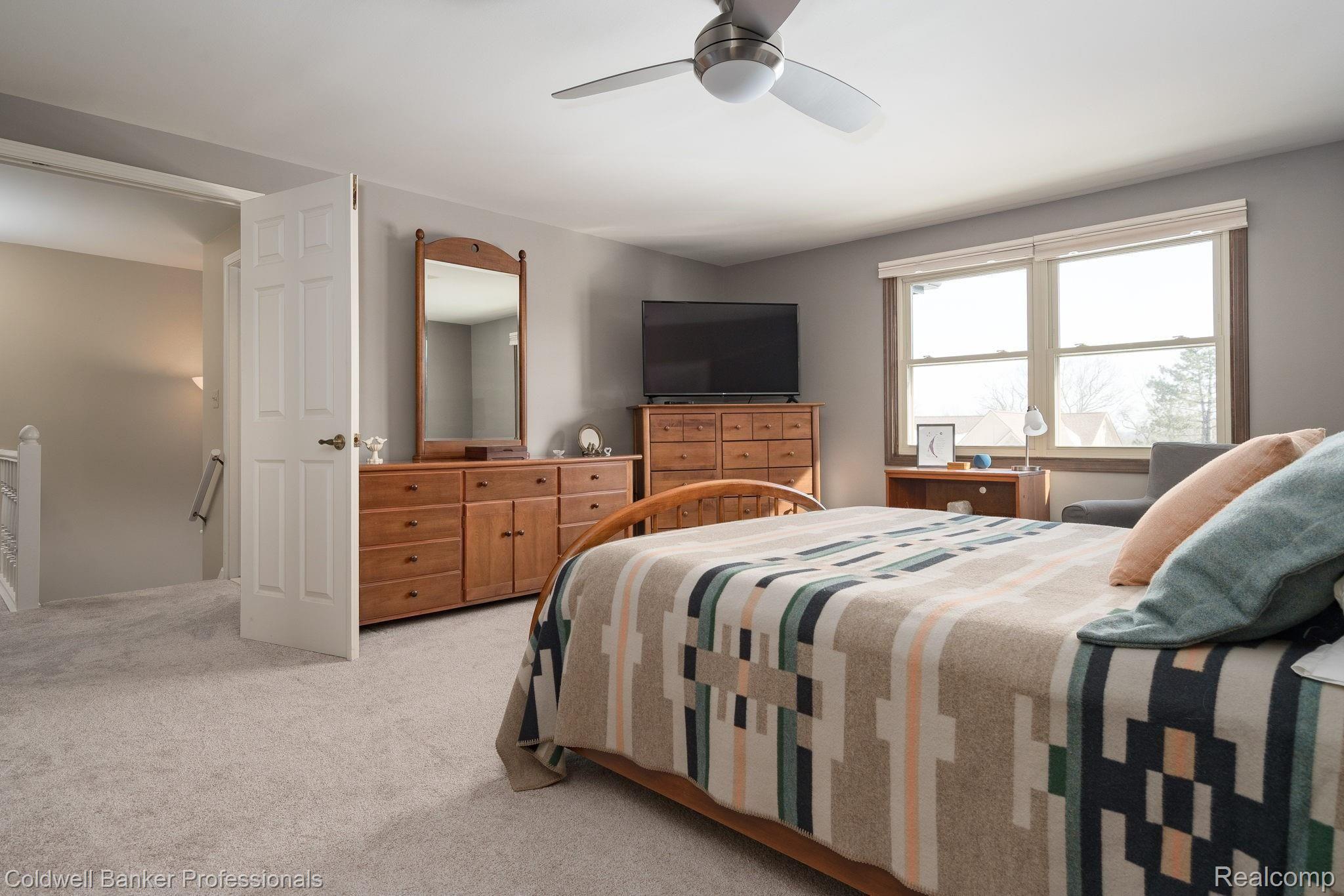 635 Snowmass Drive Rochester, MI 48309 - Photo 16 of 27 635-Snowmass-Dr-Primary Suite.jpg