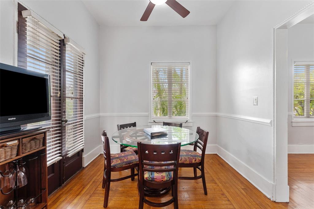 1500 Maple Street Clearwater, FL 33755 - Photo 26 of 96 a dining room with furniture and window