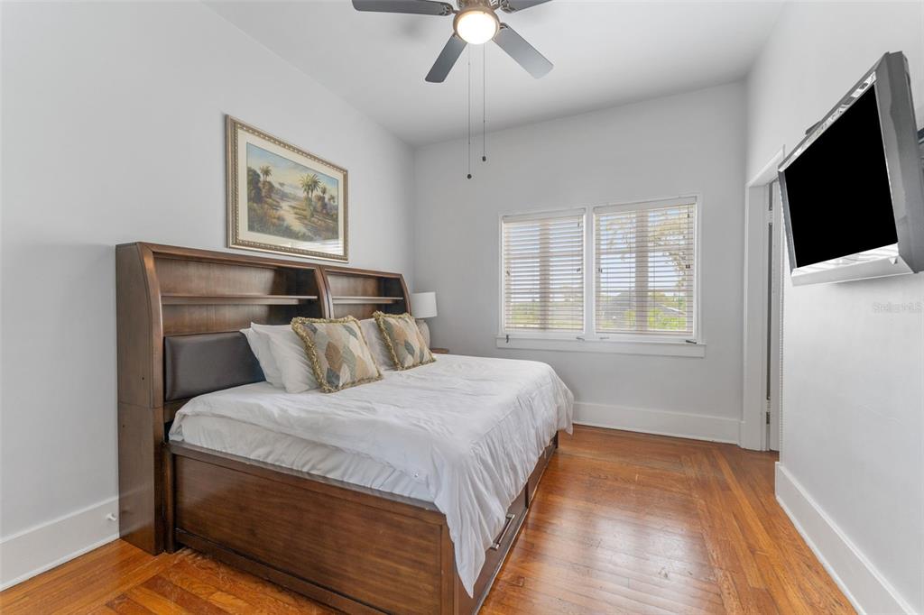 1500 Maple Street Clearwater, FL 33755 - Photo 34 of 96