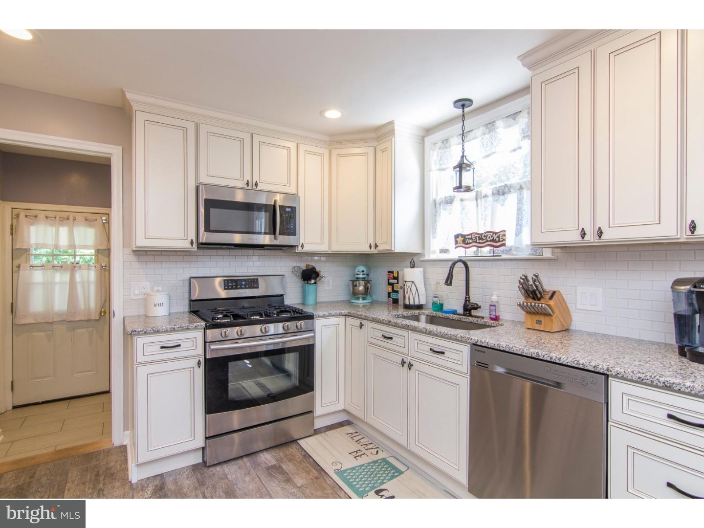 117 Lafayette Road Norristown, PA 19401 - Photo 9 of 19 Kitchen