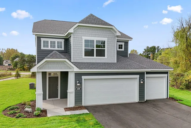 $499,990 | 600 Haywood Drive, Lino Lakes, MN 55014