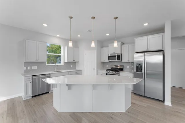 $499,990 | 600 Haywood Drive, Lino Lakes, MN 55014