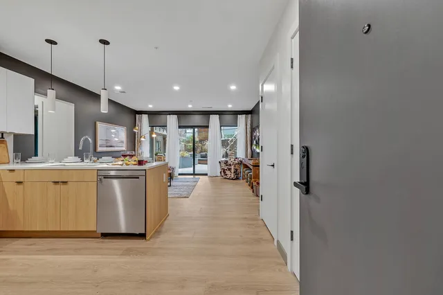 $6,995 | 635 7th Avenue South, Unit 203, Nashville, TN 37203