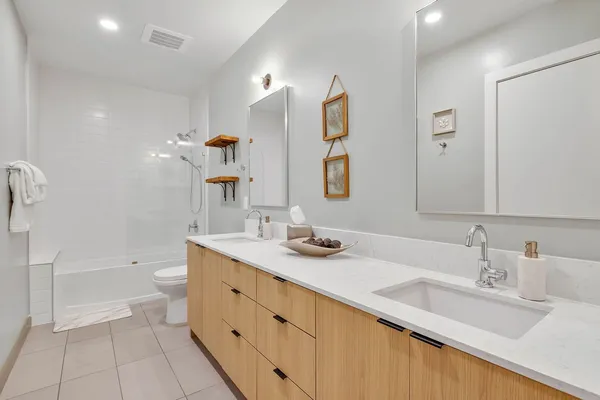 $6,995 | 635 7th Avenue South, Unit 203, Nashville, TN 37203