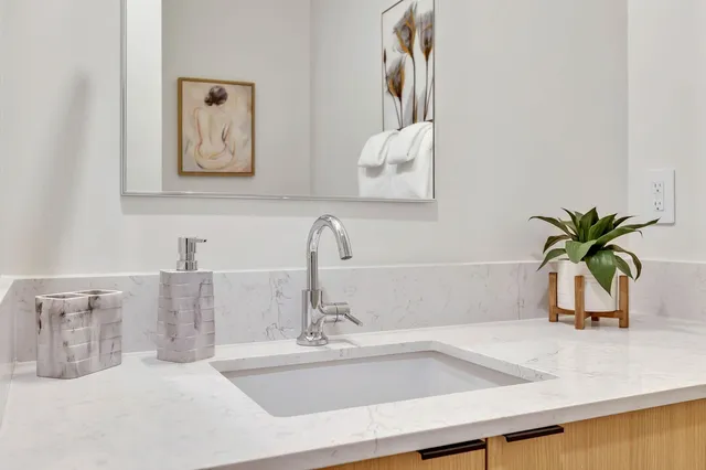 $6,995 | 635 7th Avenue South, Unit 203, Nashville, TN 37203