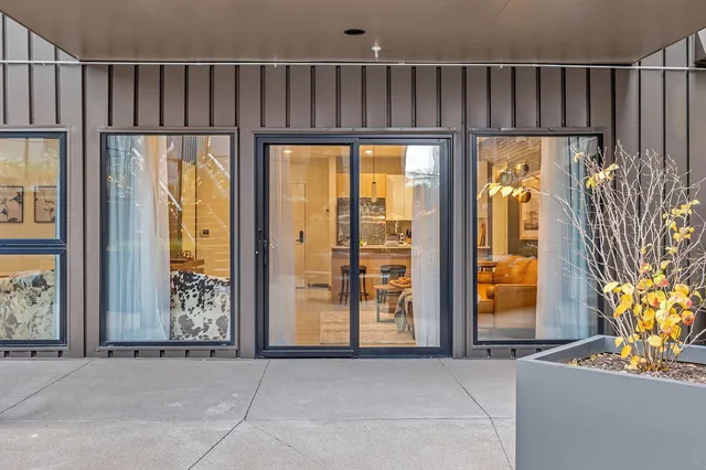 $6,995 | 635 7th Avenue South, Unit 203, Nashville, TN 37203