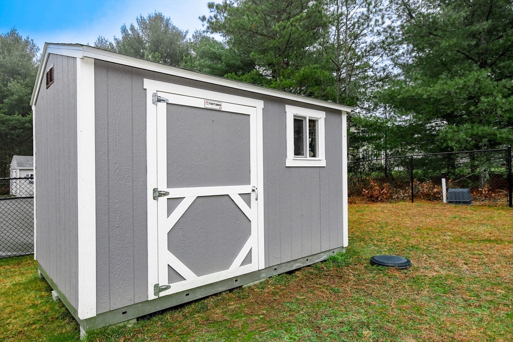 307 Charge Pond Road Wareham, MA 02571 - Photo 8 of 35 Gallery Image 8